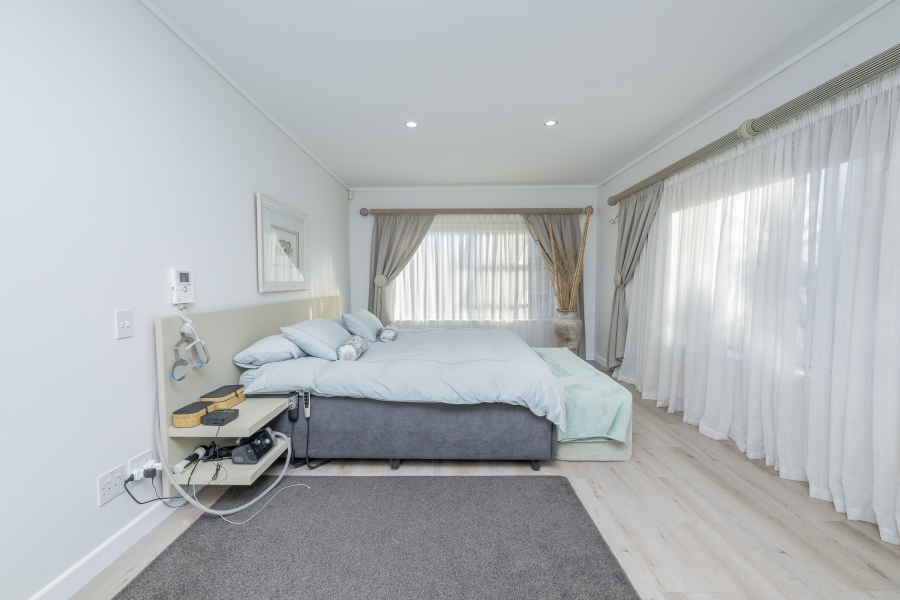 3 Bedroom Property for Sale in Vierlanden Western Cape